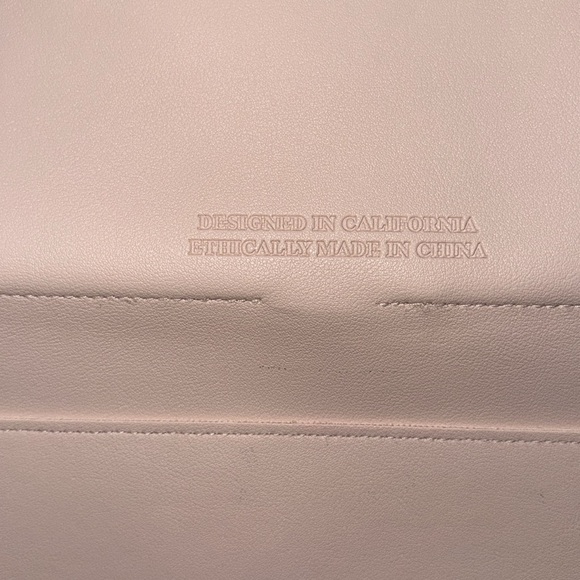 Glass ladder and co Megan portfolio
Light pink - Picture 4 of 6